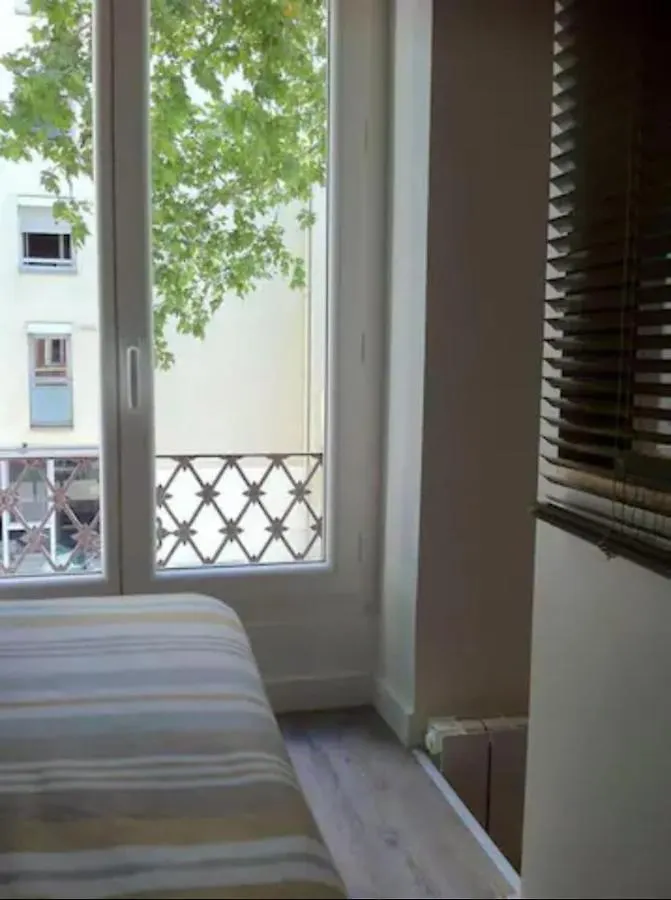 Apartment Le Petit Domer -Metro Garibaldi-Universite Lyon France